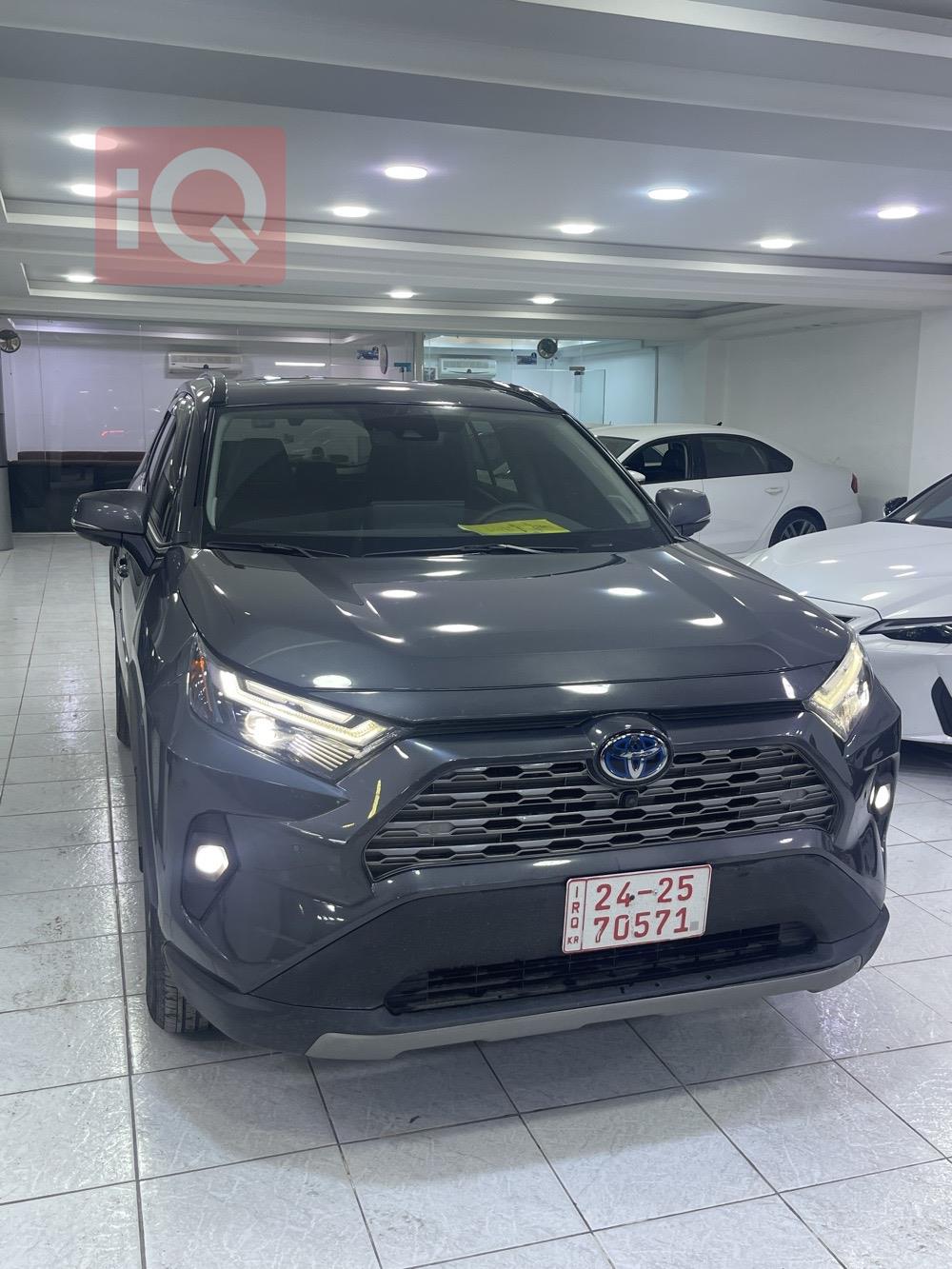 تويوتا راف 4